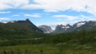 Vasemalla keskellä: Singitjakka (1704m), Tuolpagorni (1662m), Vierramvare (1711m) ja oikealla Kebnekaise (2114m).